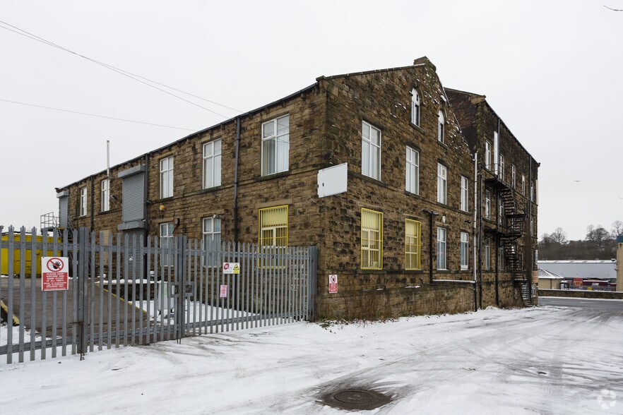 Bradford Rd, Batley à vendre - Photo de l’immeuble – Image 2 sur 4
