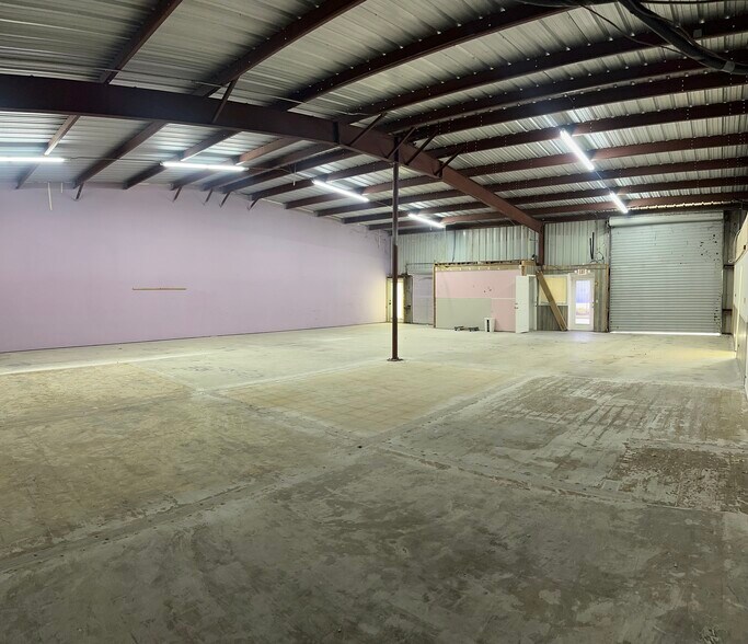 618 Washburn Rd, Melbourne, FL à louer - Photo de l’immeuble – Image 3 sur 9