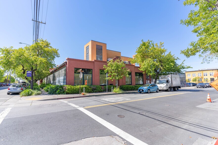 950 Parker St, Berkeley, CA à louer - Photo de l’immeuble – Image 2 sur 10