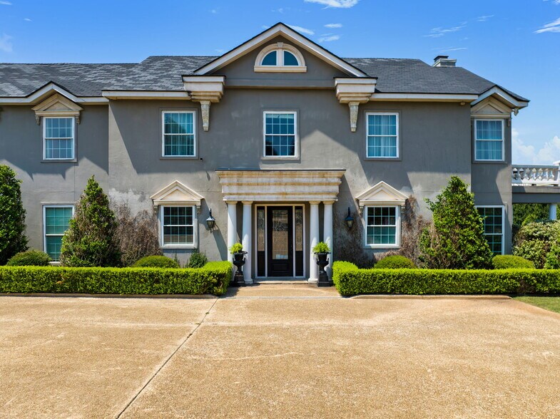 1470 S Cranes Mill Rd, New Braunfels, TX à vendre - Photo de l’immeuble – Image 2 sur 84