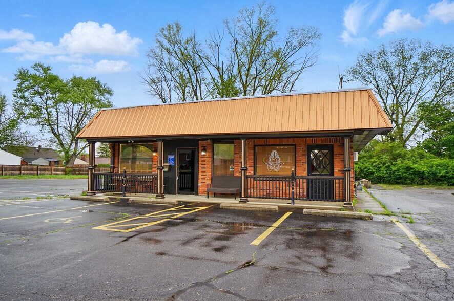 2336 Northmoor Dr, Springfield, OH à vendre - Photo de l’immeuble – Image 1 sur 23