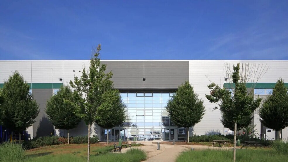 Industriel/Logistique dans Moissy-Cramayel à louer - Photo de l’immeuble – Image 2 sur 11