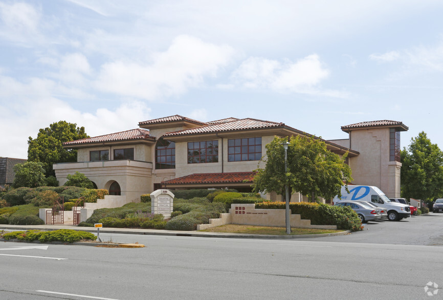 26385 Carmel Rancho Blvd, Carmel, CA à louer - Photo de l’immeuble – Image 2 sur 19