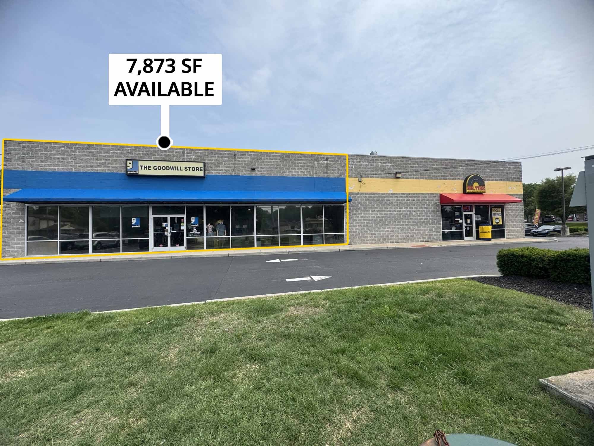 832 Mantua Pike, Woodbury Heights, NJ à louer Photo de l’immeuble– Image 1 sur 7