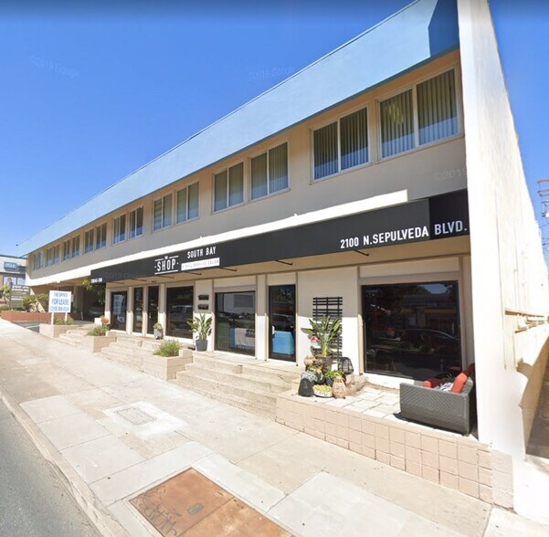 2100 N Sepulveda Blvd, Manhattan Beach, CA à louer - Photo de l’immeuble – Image 1 sur 4