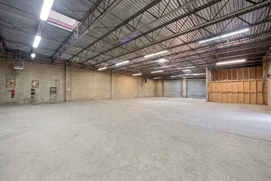 254 Henry St, Inwood, NY à vendre - Photo de l’immeuble – Image 2 sur 5