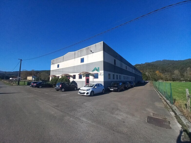 Industriel/Logistique dans Guriezo à vendre - Photo de l’immeuble – Image 3 sur 4
