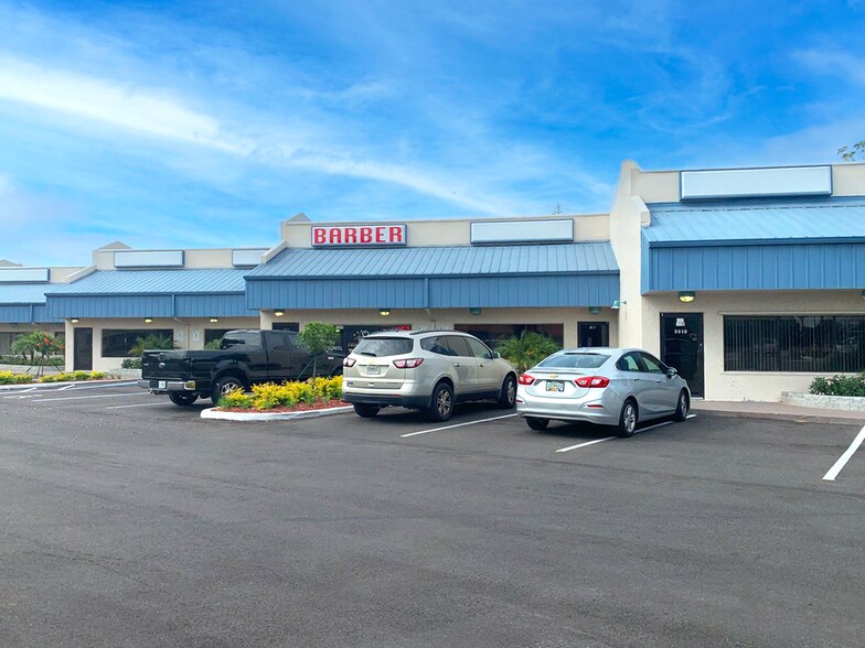 900-914 Dixon Blvd, Cocoa, FL à vendre - Photo de l’immeuble – Image 2 sur 5