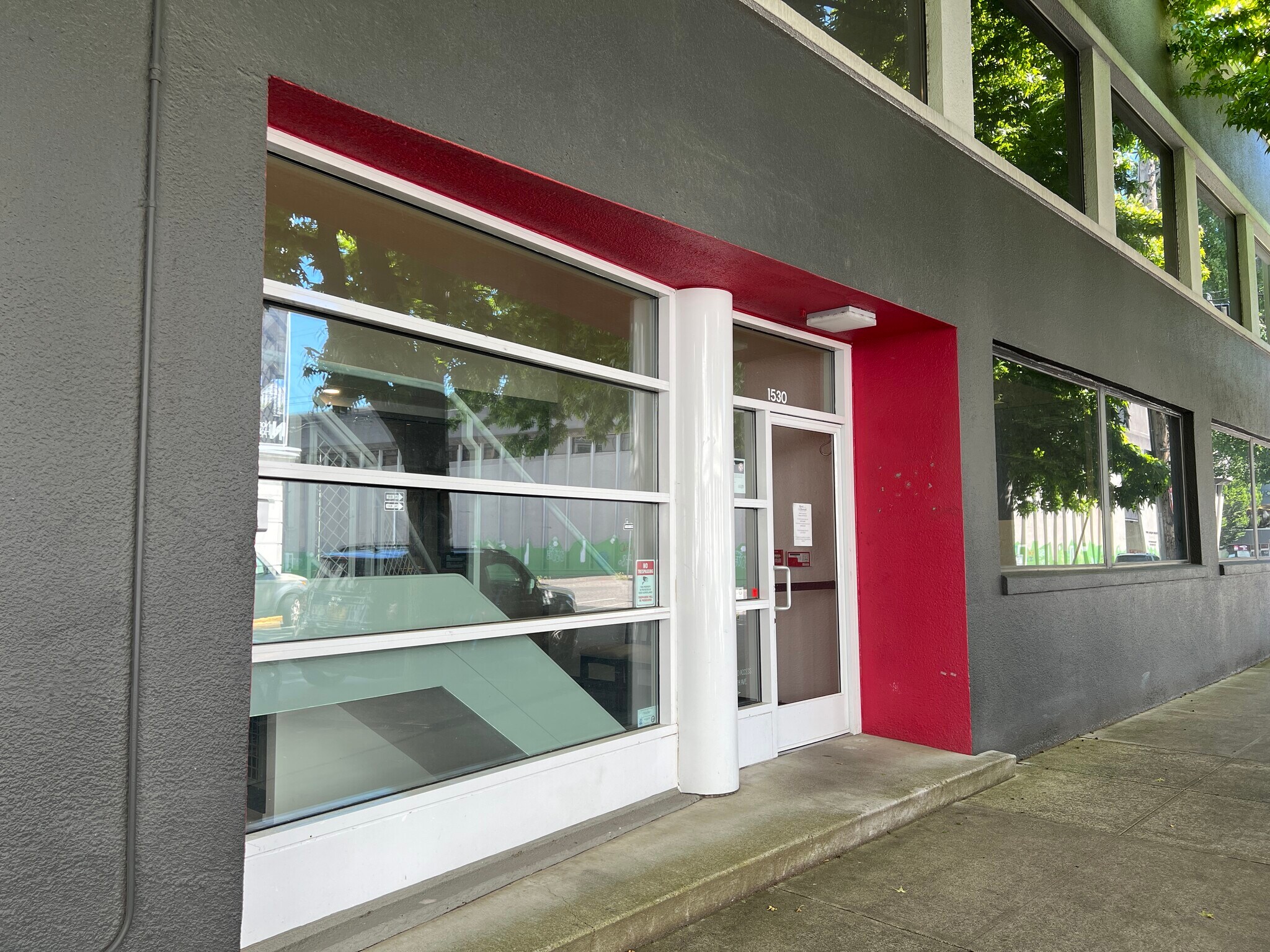 1530 SW Taylor St, Portland, OR à louer Photo de l’immeuble– Image 1 sur 7