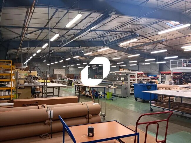 Plus de détails pour Industriel/Logistique à vendre