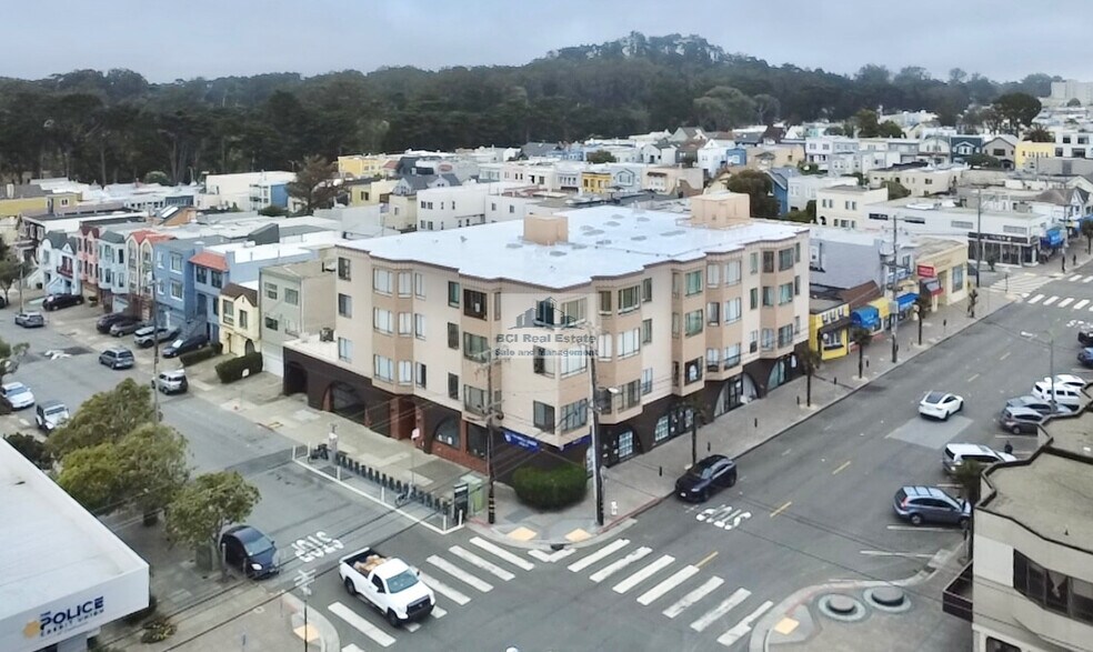 2340-2380 Irving St, San Francisco, CA à louer - Photo de l’immeuble – Image 1 sur 14