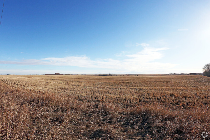 450888 Hwy 2 A, Aldersyde, AB à vendre - Photo principale – Image 2 sur 5