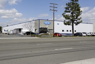 Plus de détails pour 14245-14249 Artesia Blvd, La Mirada, CA - Industriel/Logistique à louer