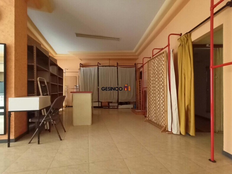 Local commercial dans Ontinyent, Valencia à vendre - Photo de l’immeuble – Image 2 sur 7