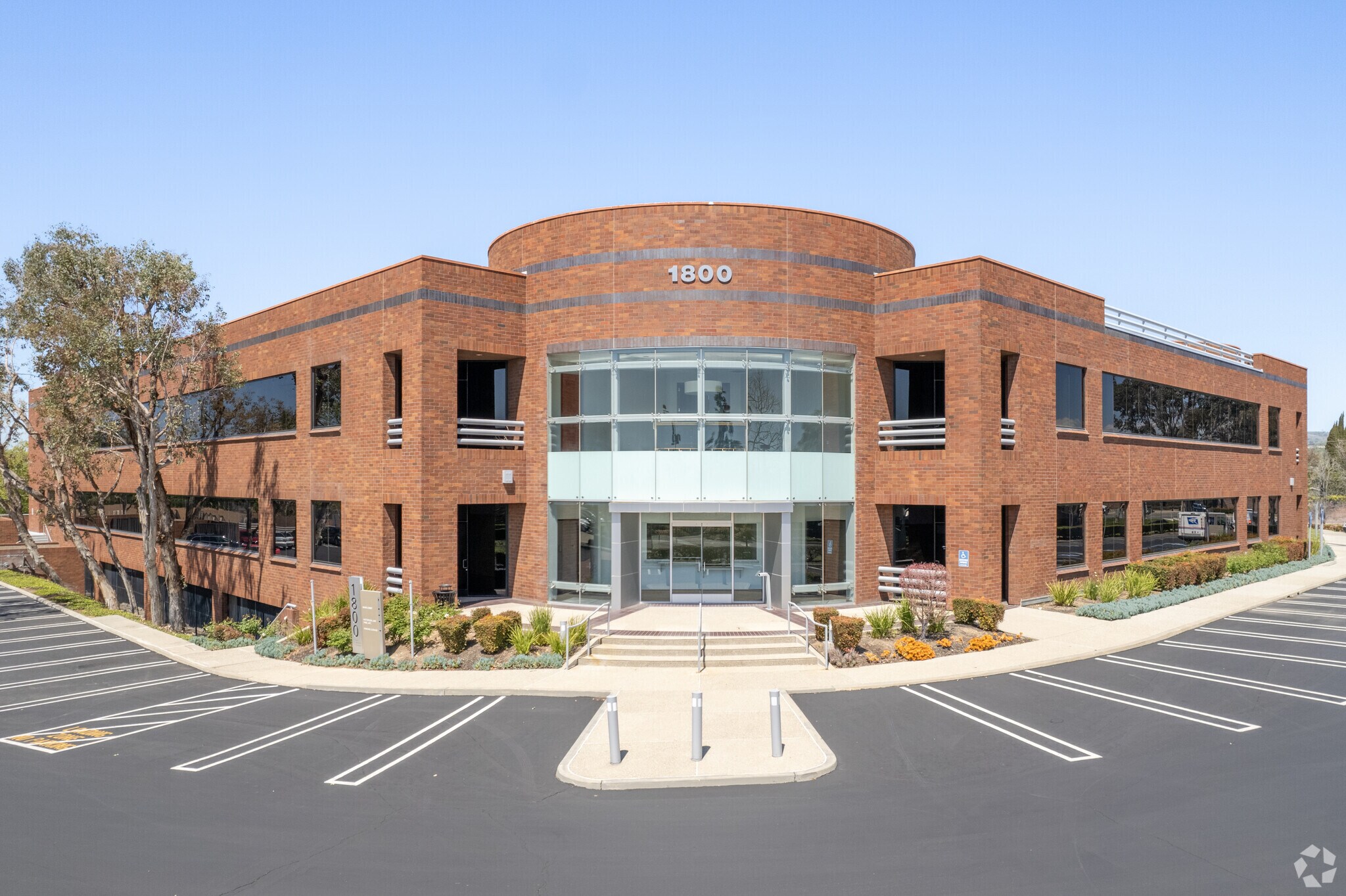 1800 E Imperial Hwy, Brea, CA à vendre Photo de l’immeuble– Image 1 sur 13