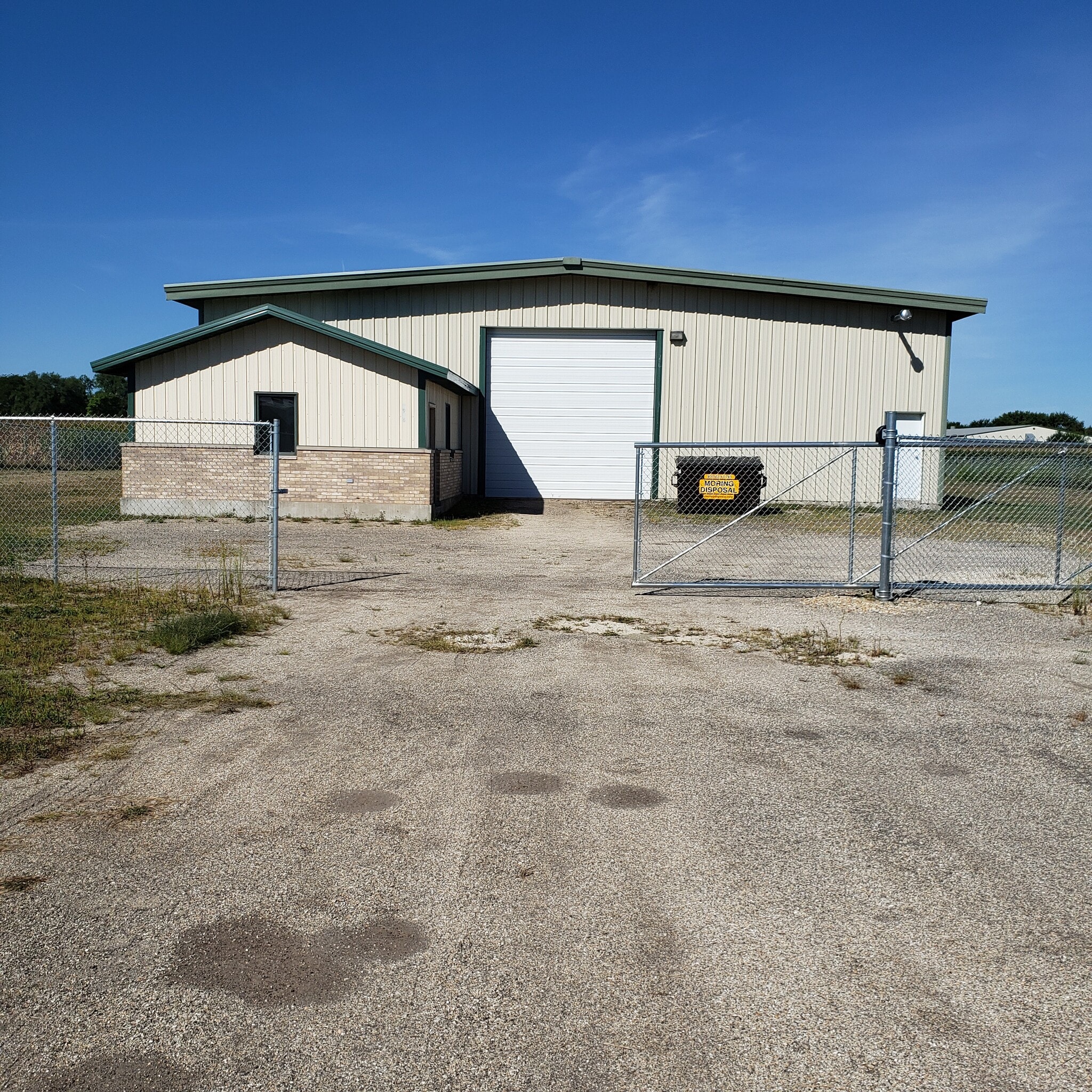 1906 Industrial Park Rd, Rock Falls, IL à louer Photo principale– Image 1 sur 8