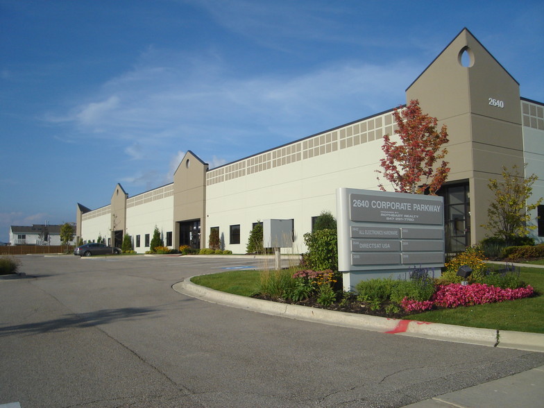 2654 Corporate Pky, Algonquin, IL à louer - Photo principale – Image 1 sur 6