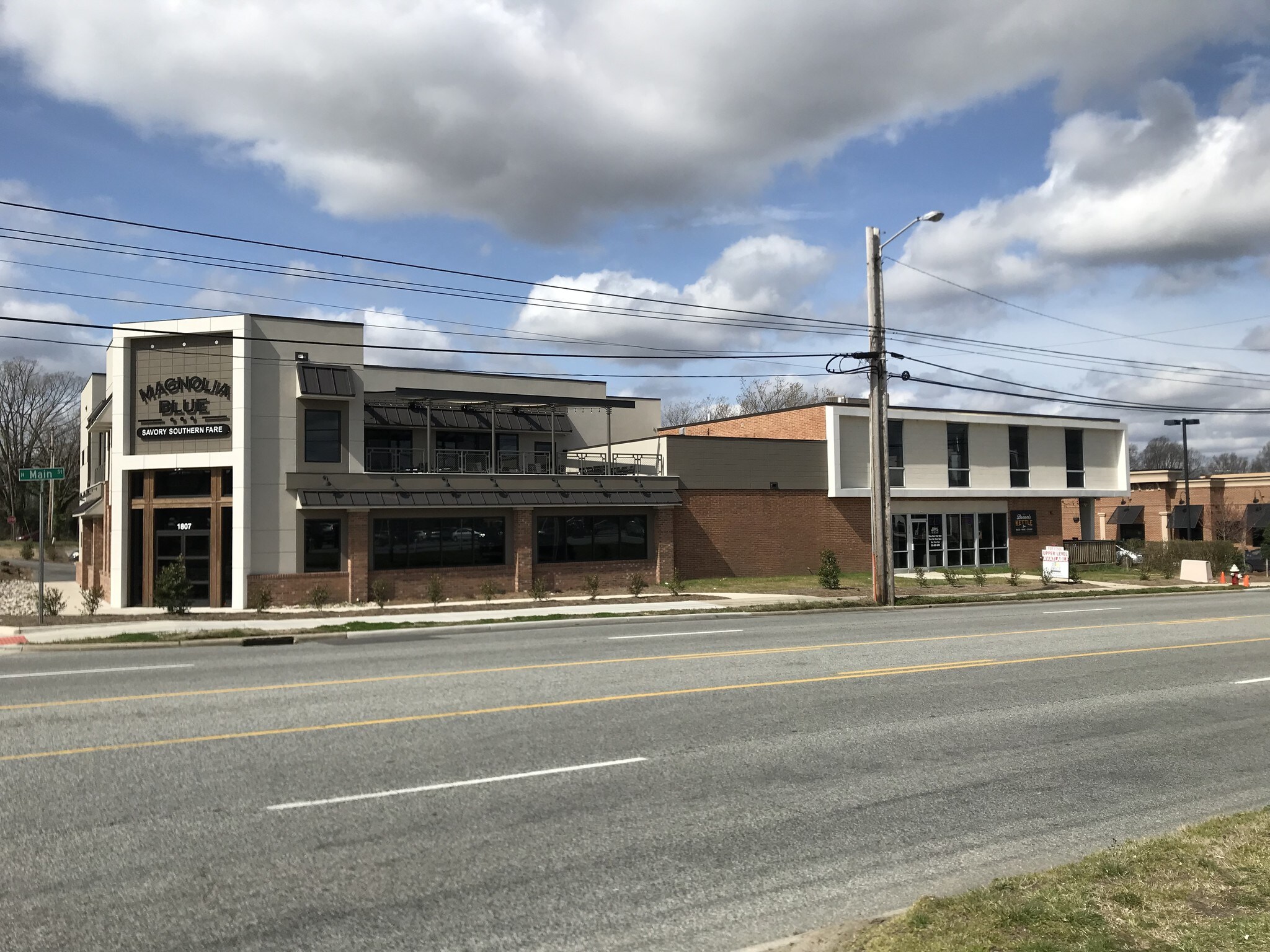1807-1813 N Main St, High Point, NC à vendre Photo principale– Image 1 sur 9