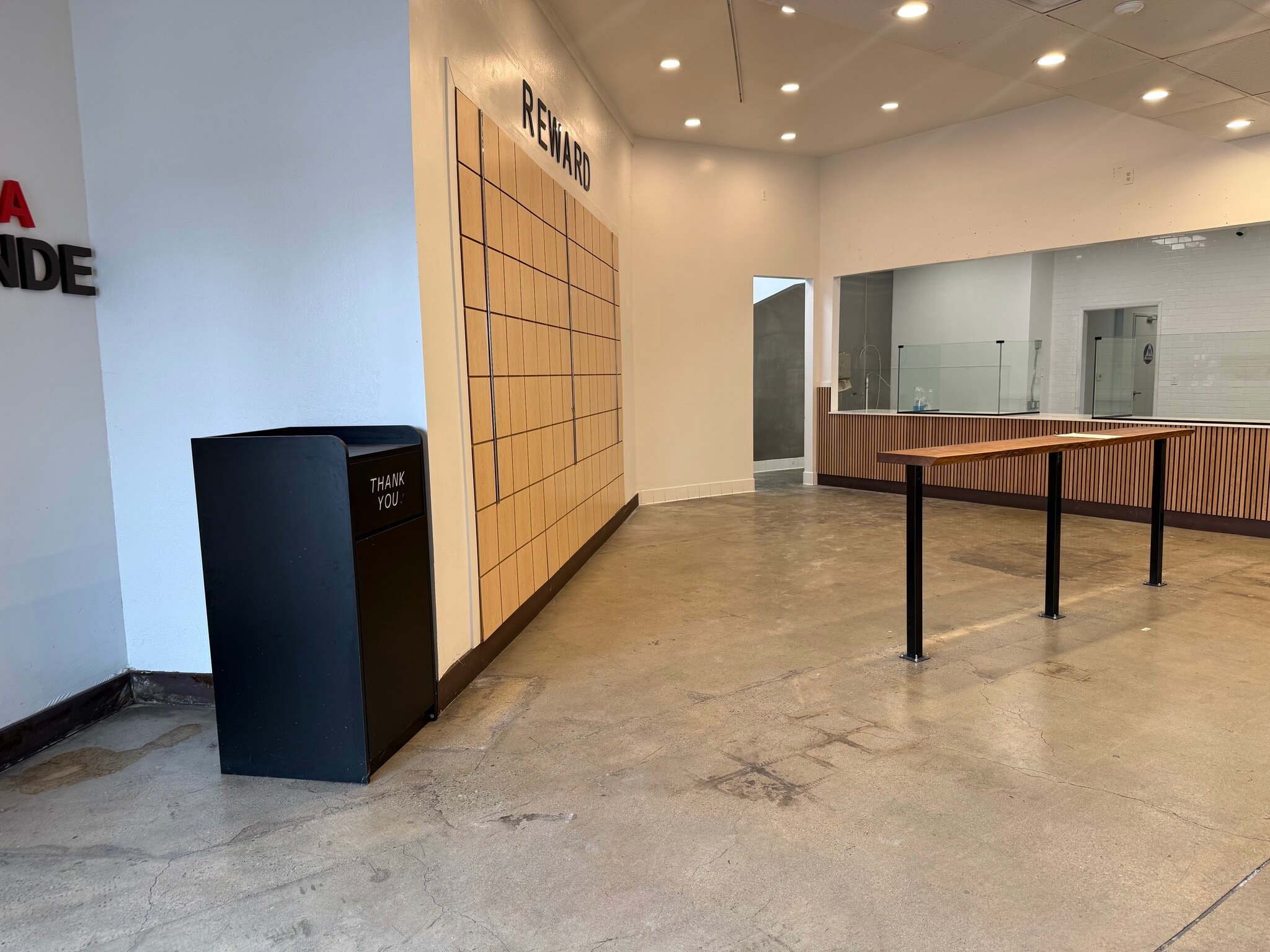 2181 W Washington Blvd, Los Angeles, CA à louer Photo intérieure– Image 1 sur 5
