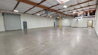 5444 E Washington St, Phoenix, AZ à louer Photo intérieure– Image 2 sur 6