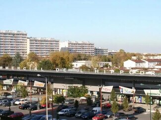 Plus de détails pour Local commercial à louer