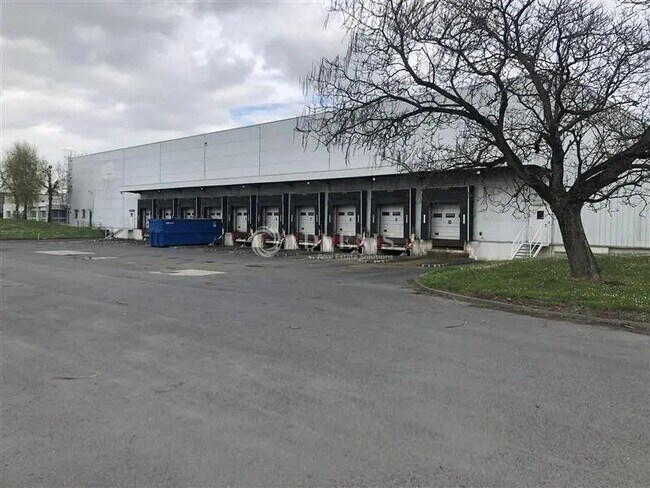 Plus de détails pour Industriel/Logistique à louer