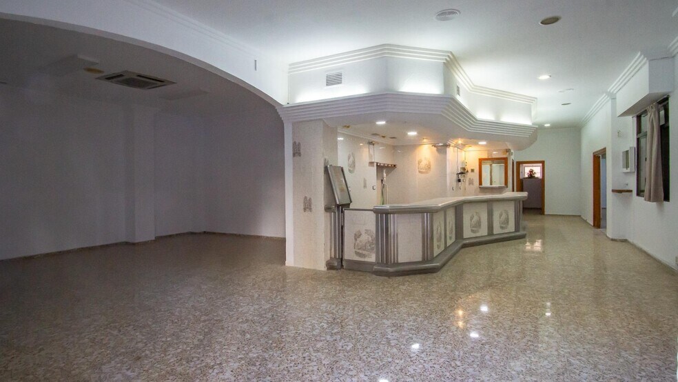 Local commercial dans Petrer à vendre - Photo intérieure – Image 1 sur 9