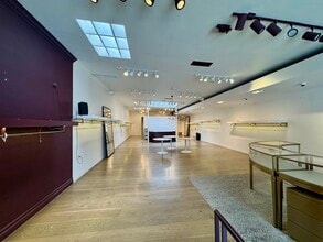 111-113 S Robertson Blvd, Los Angeles, CA à louer Photo intérieure– Image 2 sur 15