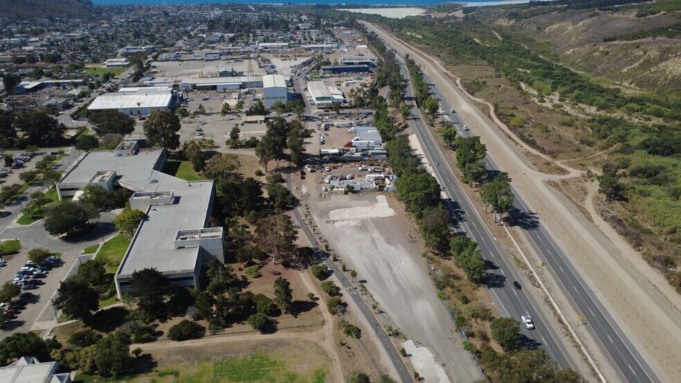 256 W Stanley Ave, Ventura, CA à vendre - Photo de l’immeuble – Image 3 sur 17