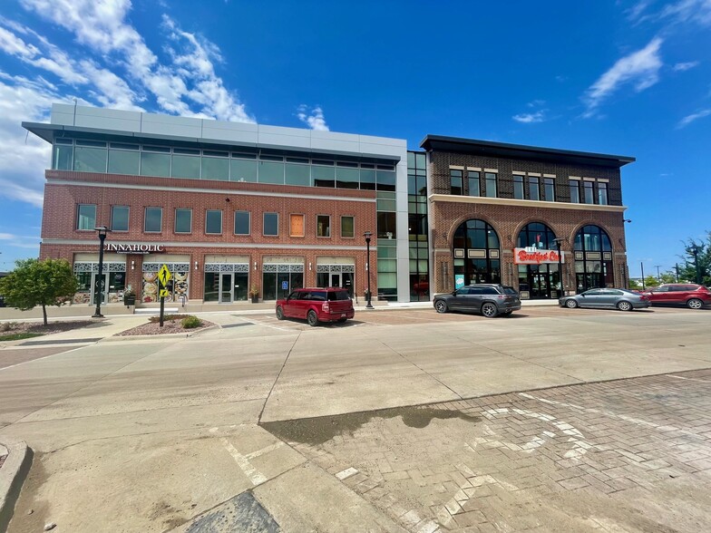 1465 SW Park Square Dr, Ankeny, IA à louer - Photo de l’immeuble – Image 2 sur 6