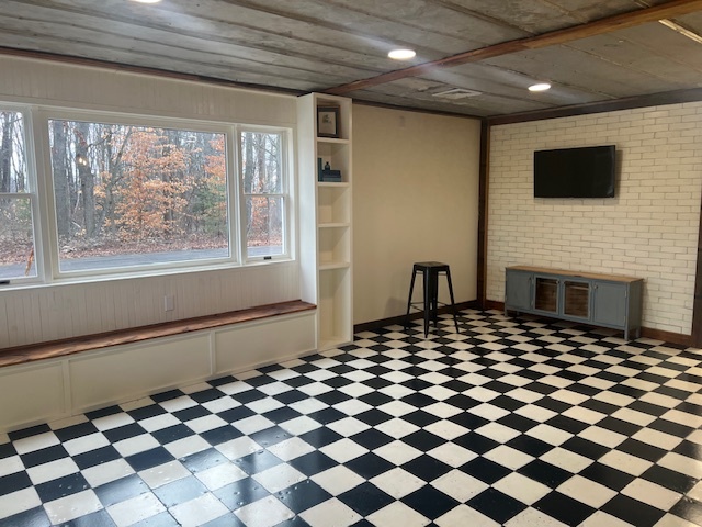 1365 Mountain Rd, West Suffield, CT à louer Photo intérieure– Image 1 sur 9