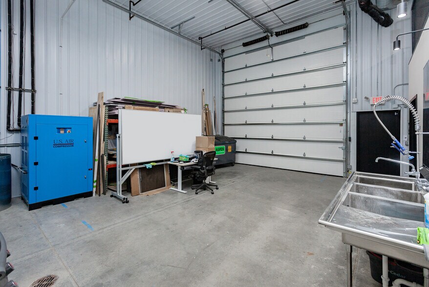 7640 SW 22nd St, Des Moines, IA à vendre - Photo de l’immeuble – Image 2 sur 12