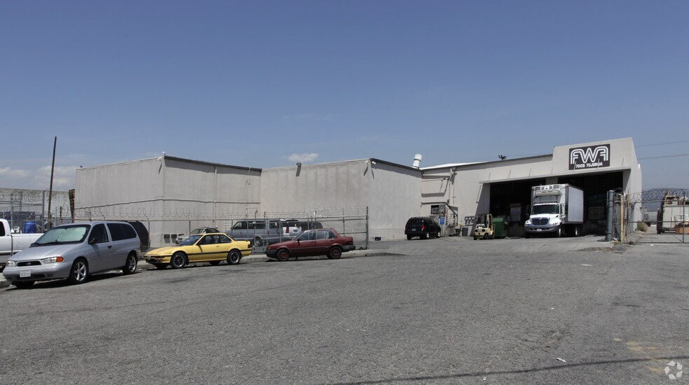 7005 Tujunga Ave, North Hollywood, CA à louer - Photo de l’immeuble – Image 3 sur 11