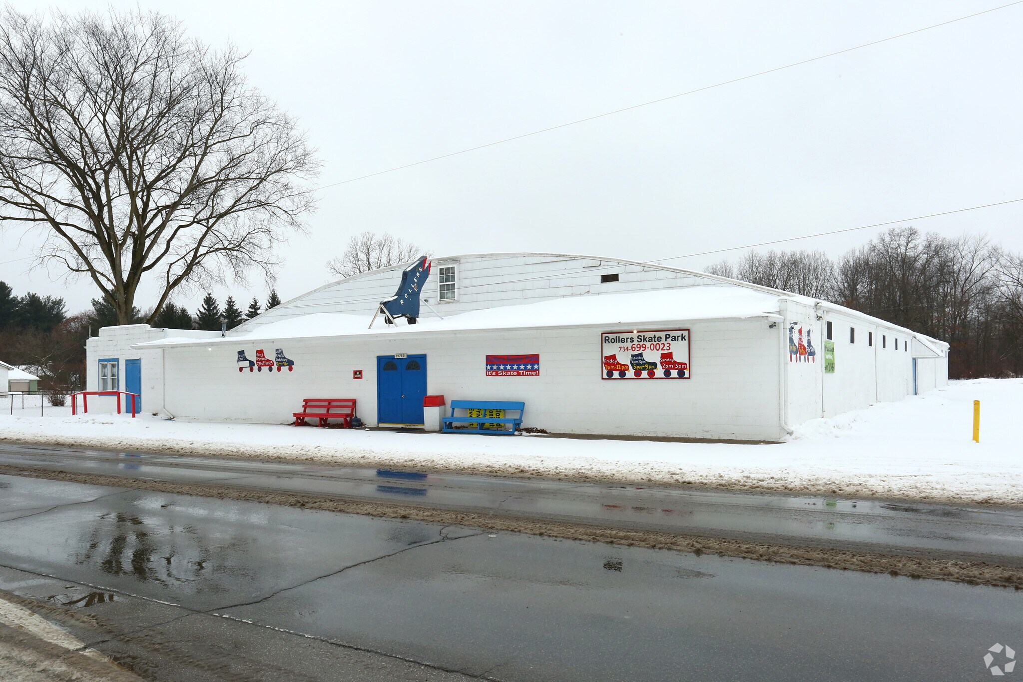 19750 Sumpter Rd, Belleville, MI à vendre Photo principale– Image 1 sur 10