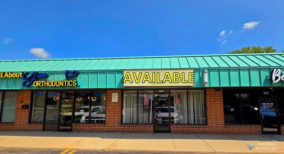 259-281 Elk Trl, Carol Stream, IL à louer - Photo de l’immeuble – Image 3 sur 7
