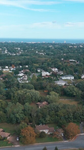 10 Weston Way, West Long Branch, NJ à vendre - Vidéo sur l’annonce professionnelle – Image 2 sur 8