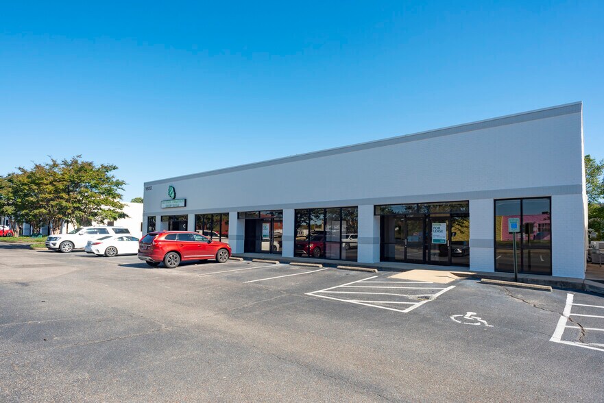 1600 Bonnie Ln, Cordova, TN à louer - Photo de l’immeuble – Image 2 sur 4