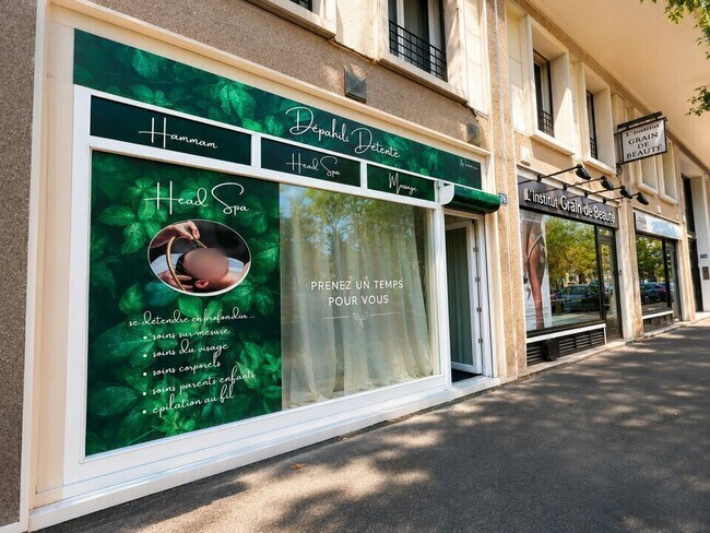 Plus de détails pour Local commercial à louer