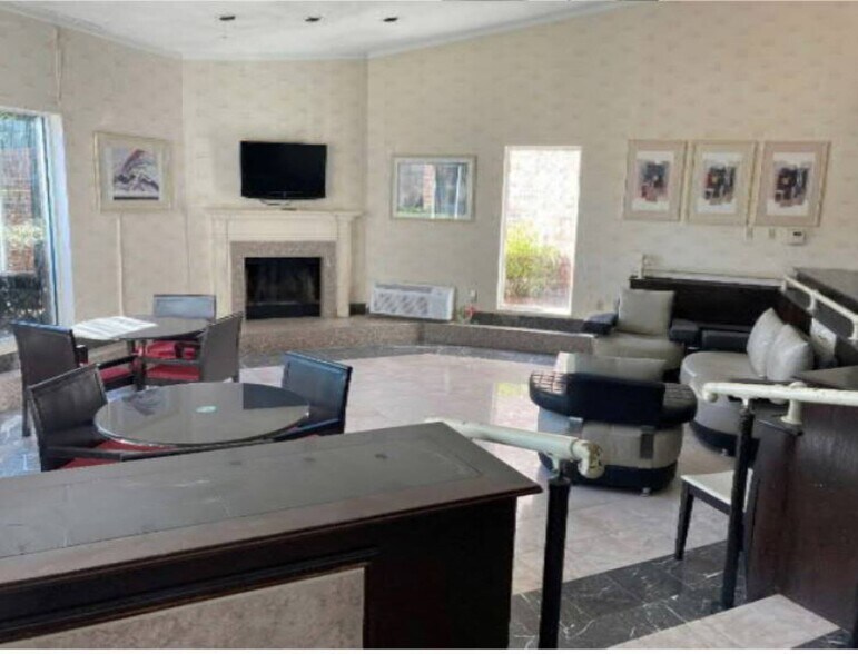 5885 Oakbrook Pky, Norcross, GA à vendre - Photo de l’immeuble – Image 2 sur 3