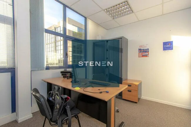 Plus de détails pour 10 Rue Du Lieutenant Parayre, Aix-en-Provence - Bureau à louer