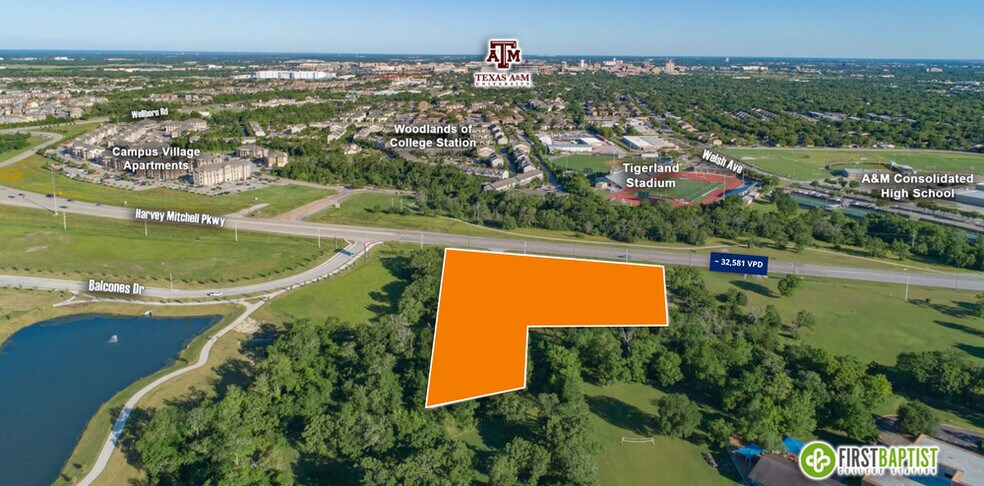 1726 Harvey Mitchell Pky, College Station, TX à vendre - Photo de l’immeuble – Image 3 sur 11
