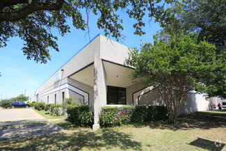 Plus de détails pour 2001 108th St, Grand Prairie, TX - Local d'activités à louer
