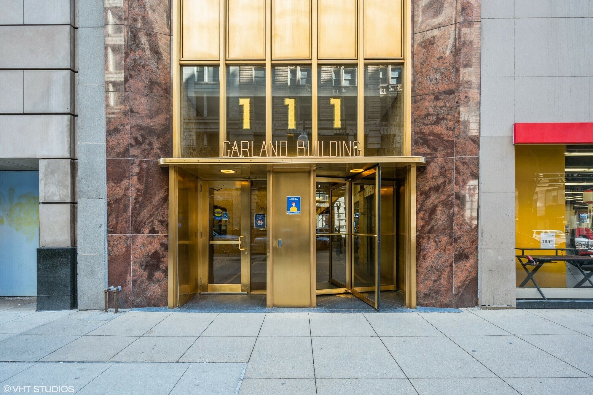 111 N Wabash Ave, Chicago, IL à louer Photo de l’immeuble– Image 1 sur 16