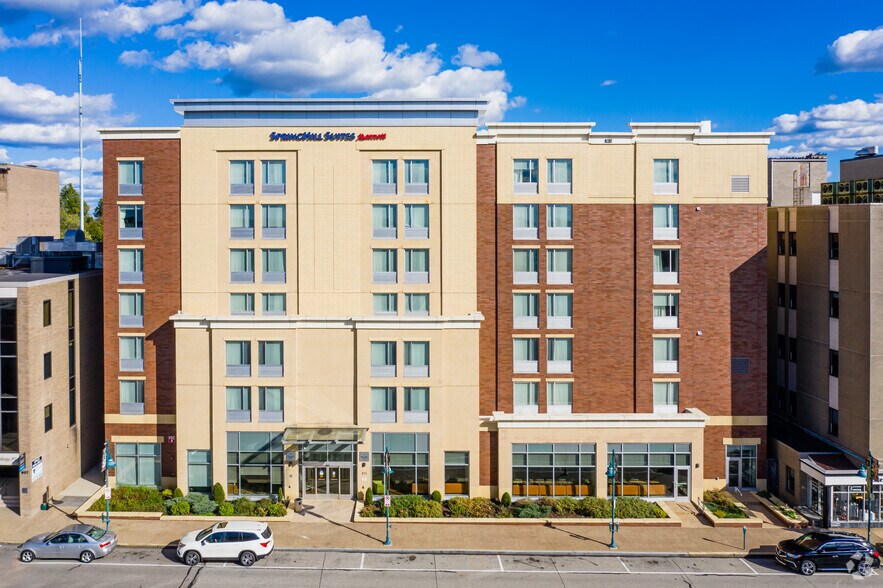 611 Washington Rd, Pittsburgh, PA à vendre - Photo principale – Image 1 sur 6