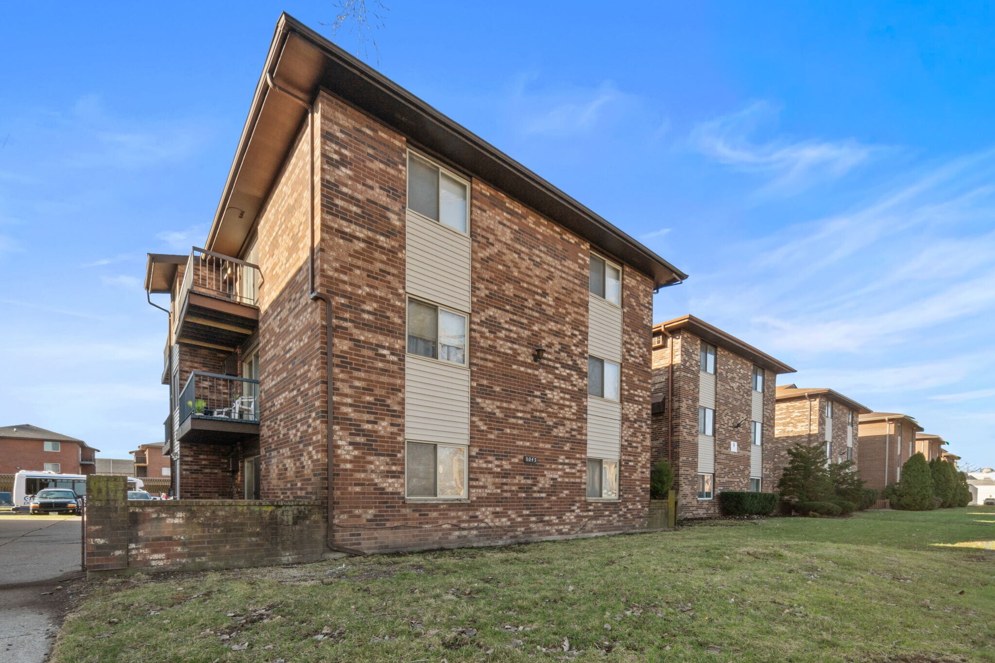 3045 Bernice Rd, Lansing, IL à vendre Photo principale– Image 1 sur 22