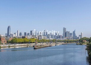 Suresnes, HDS - Vue aérienne vue de carte