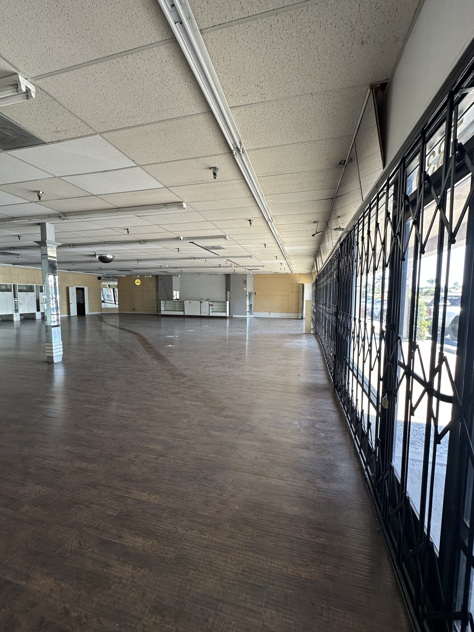 7810-7932 Norwalk Blvd, Whittier, CA à louer Photo intérieure– Image 1 sur 21