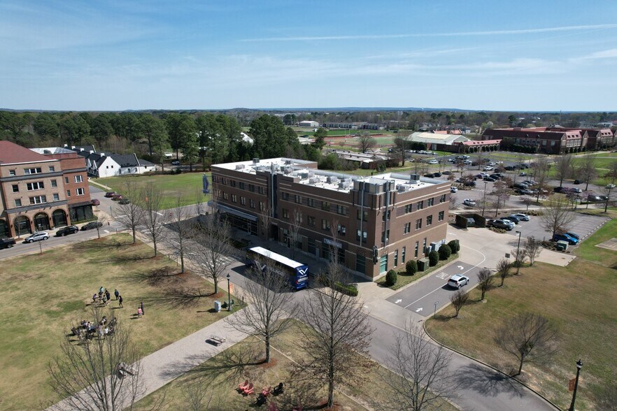 1055 Steel Ave, Conway, AR à louer - Photo de l’immeuble – Image 2 sur 9