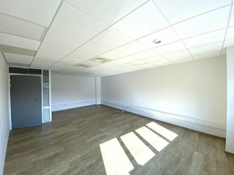 Bureau dans Nice à louer - Photo de l’immeuble – Image 3 sur 3