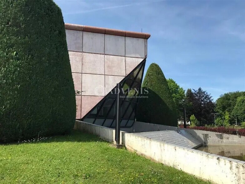Bureau dans Épinal à louer - Photo de l’immeuble – Image 2 sur 7